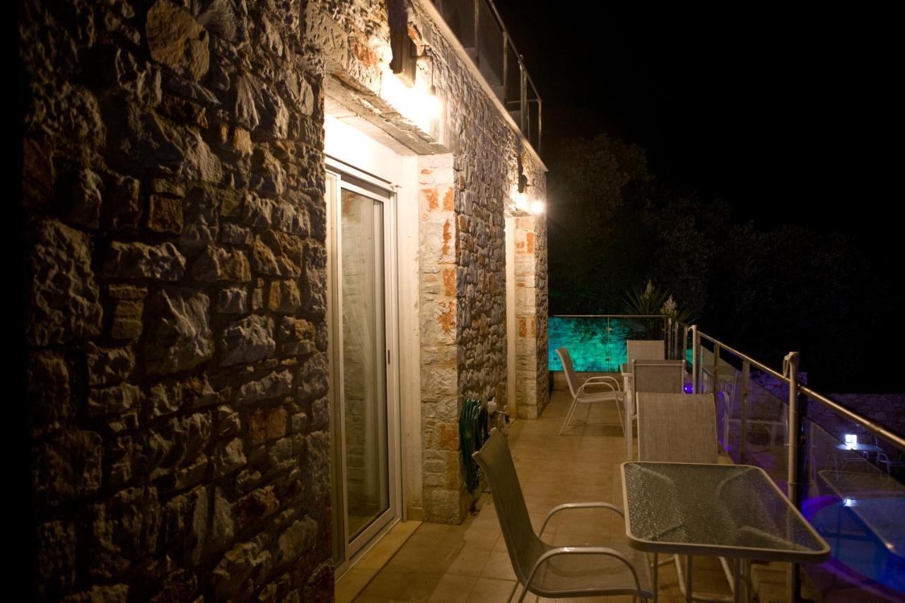 סקופלוס טאון Axion Esti Apartments מראה חיצוני תמונה